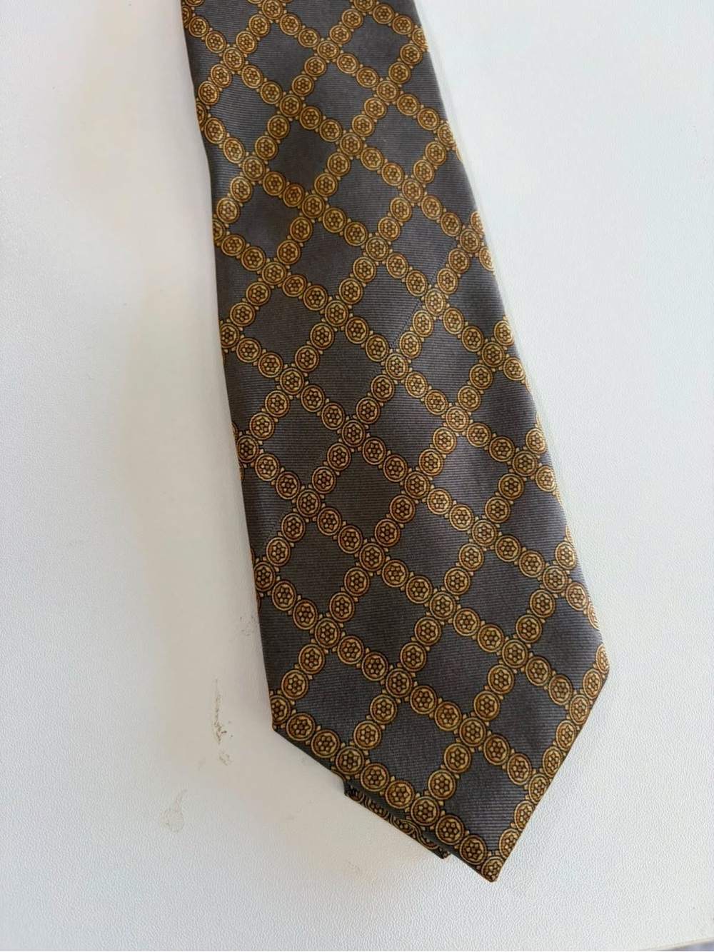 Men's exclusive metropolitan museum of art Brown Geometric Pattern silk Tie - Picture 2 of 6